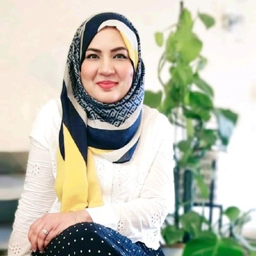 Dr. Sidra Hasan